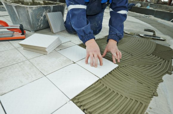 Pose de carrelage dans salle de bain à Ornans